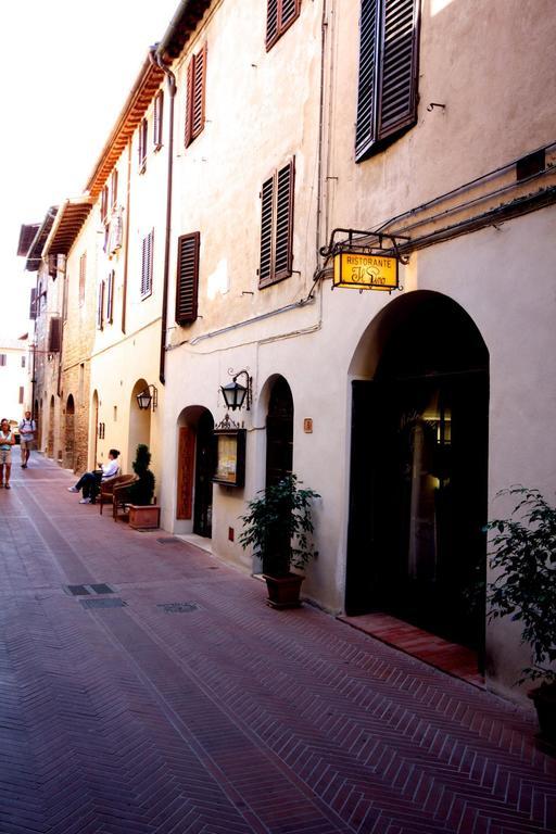 Locanda Il Pino San Gimignano Bagian luar foto