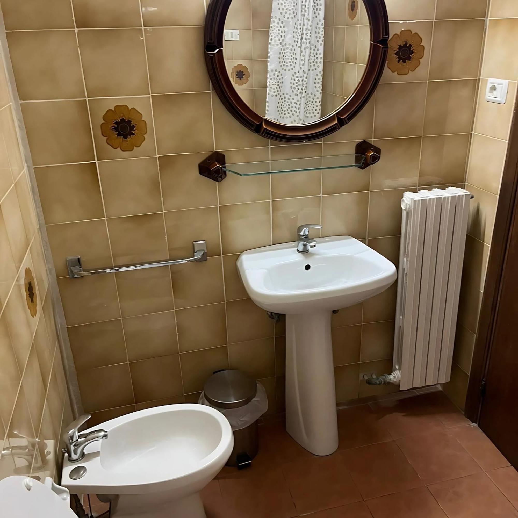 Locanda Il Pino San Gimignano Bagian luar foto