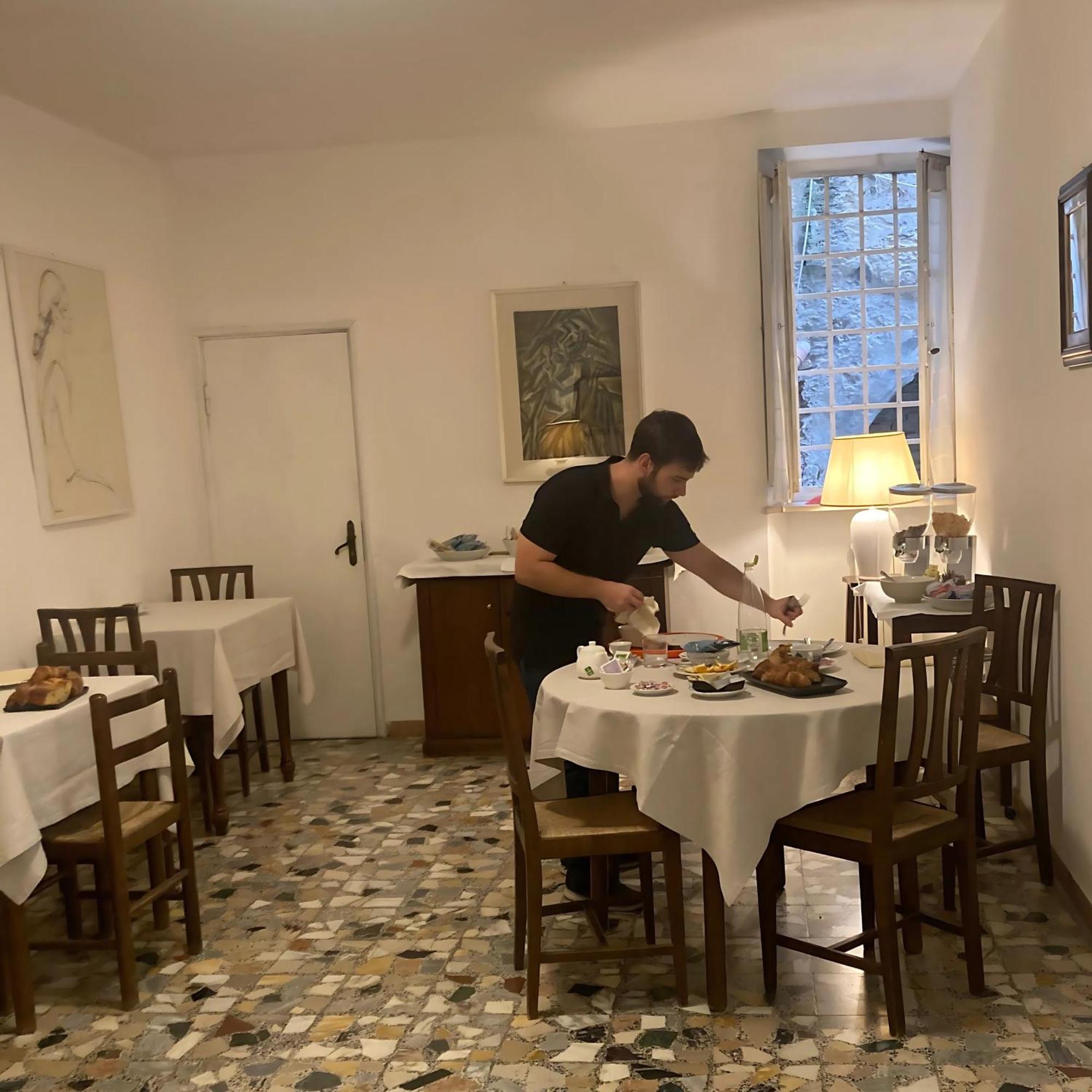Locanda Il Pino San Gimignano Bagian luar foto