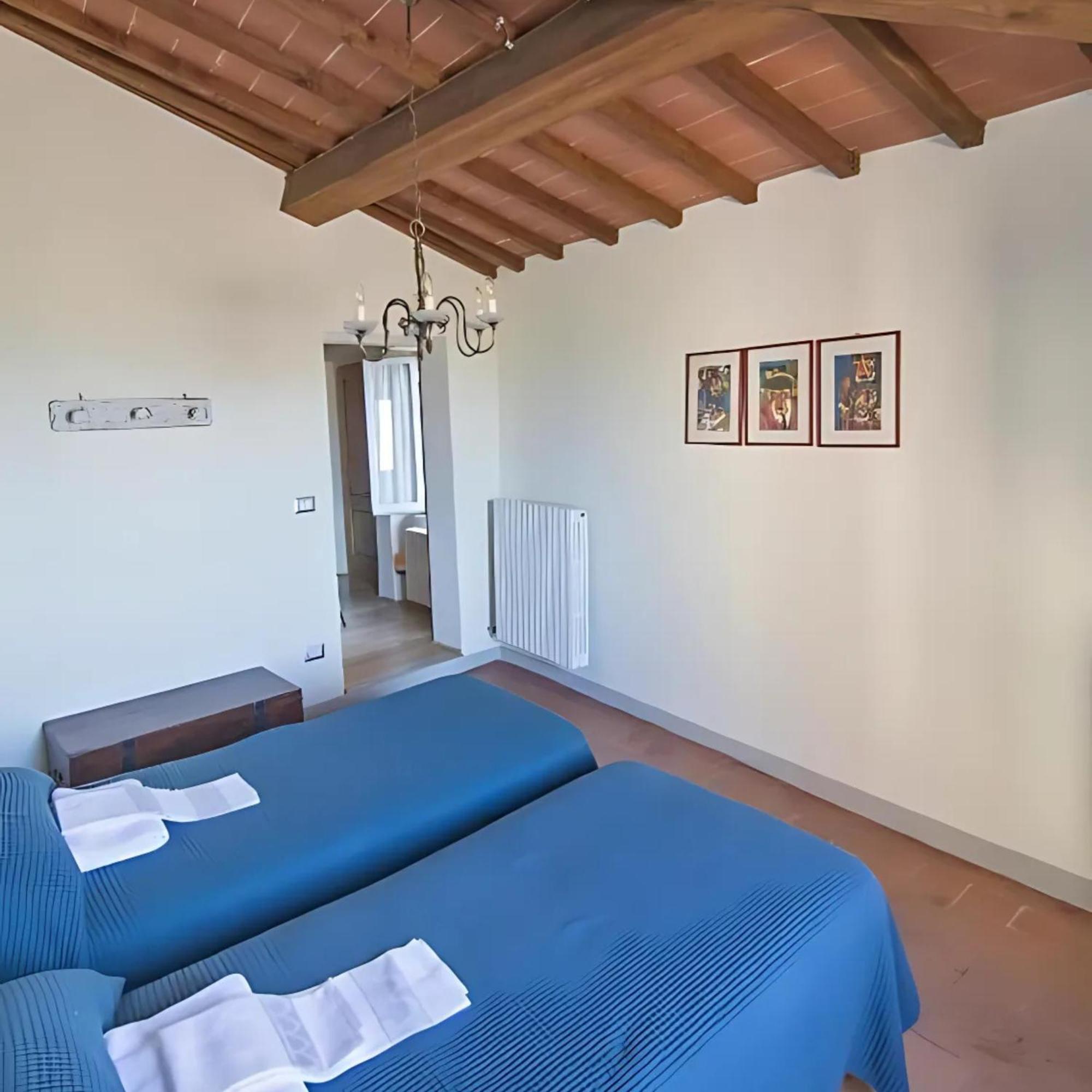 Locanda Il Pino San Gimignano Bagian luar foto